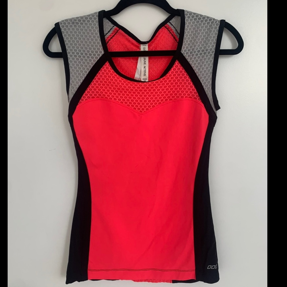 Lorna Jane cap sleeve athletic top - XS